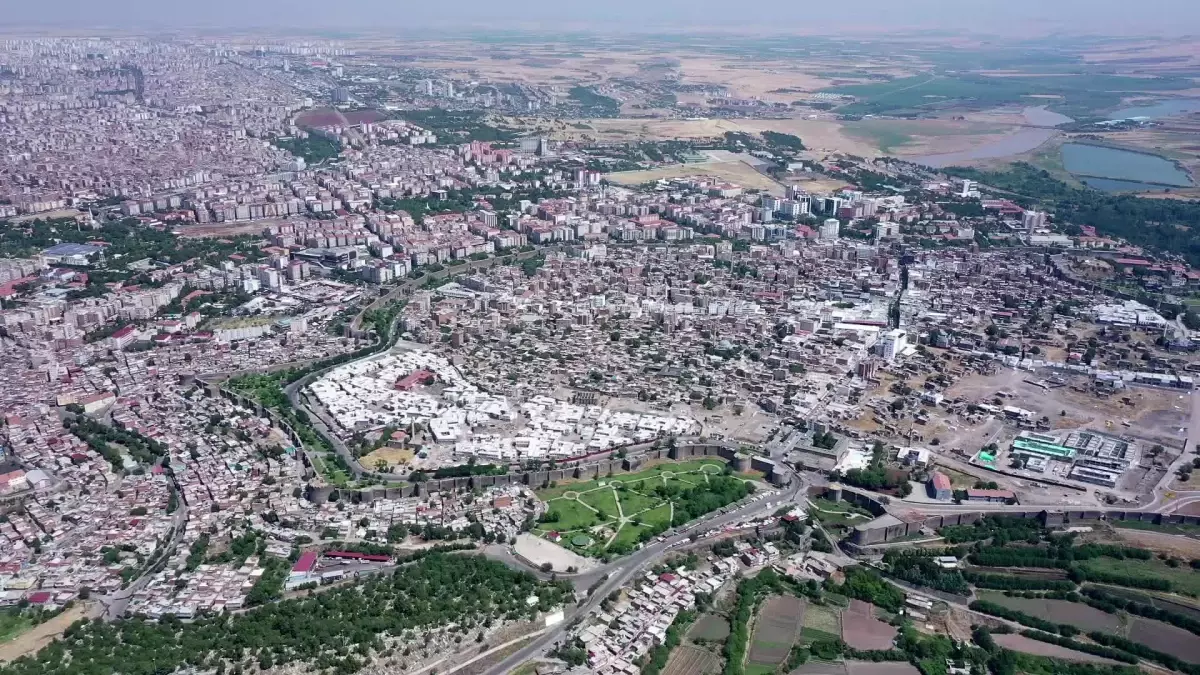 “Diyarbakır’ın Kalbi’nde Çanakkale Savaşı Yadigarı Rozet Bulundu